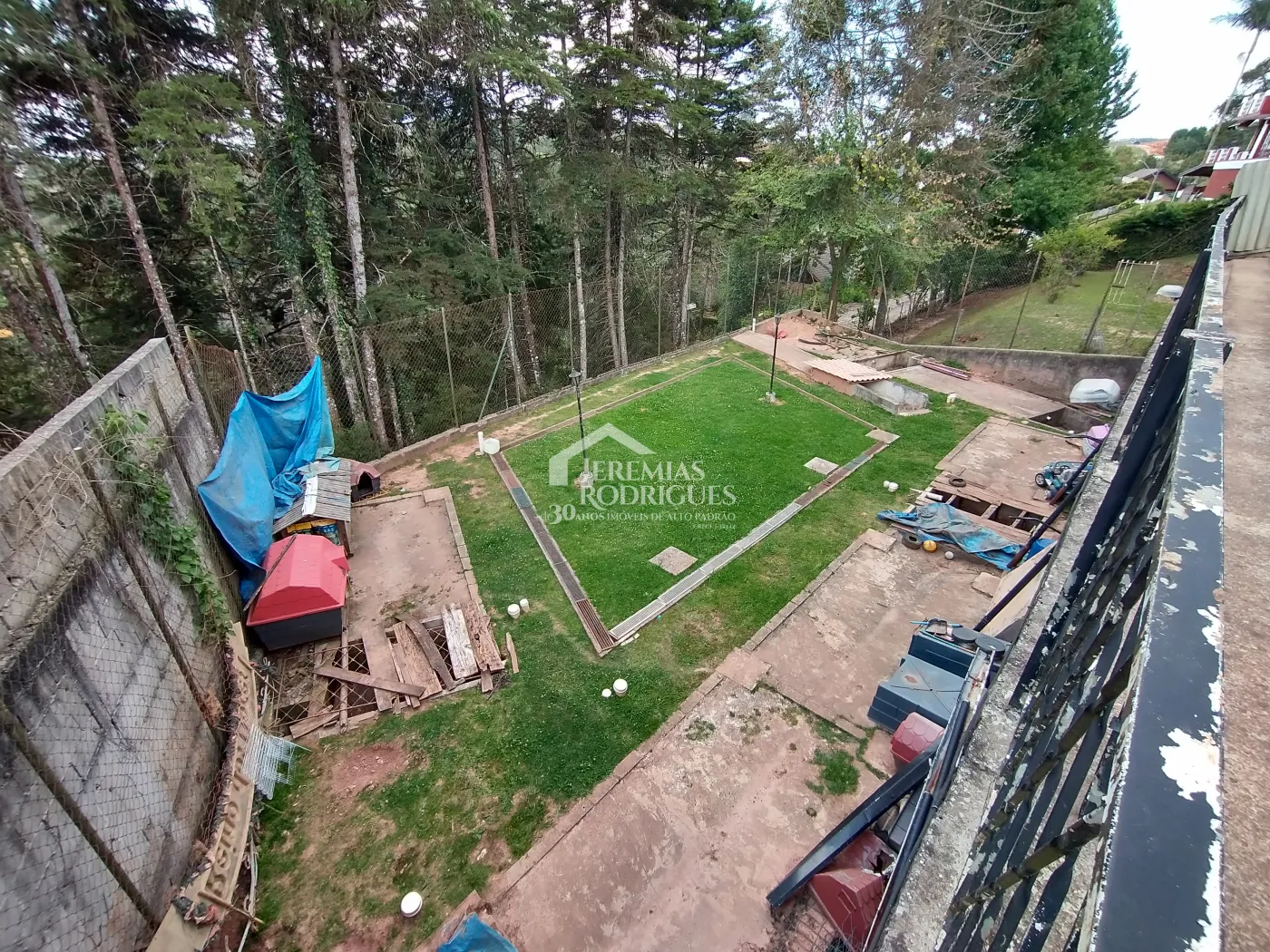 Casa com 4 dormitórios, 265 m² -  Alto do Capivari - Campos do Jordão /SP