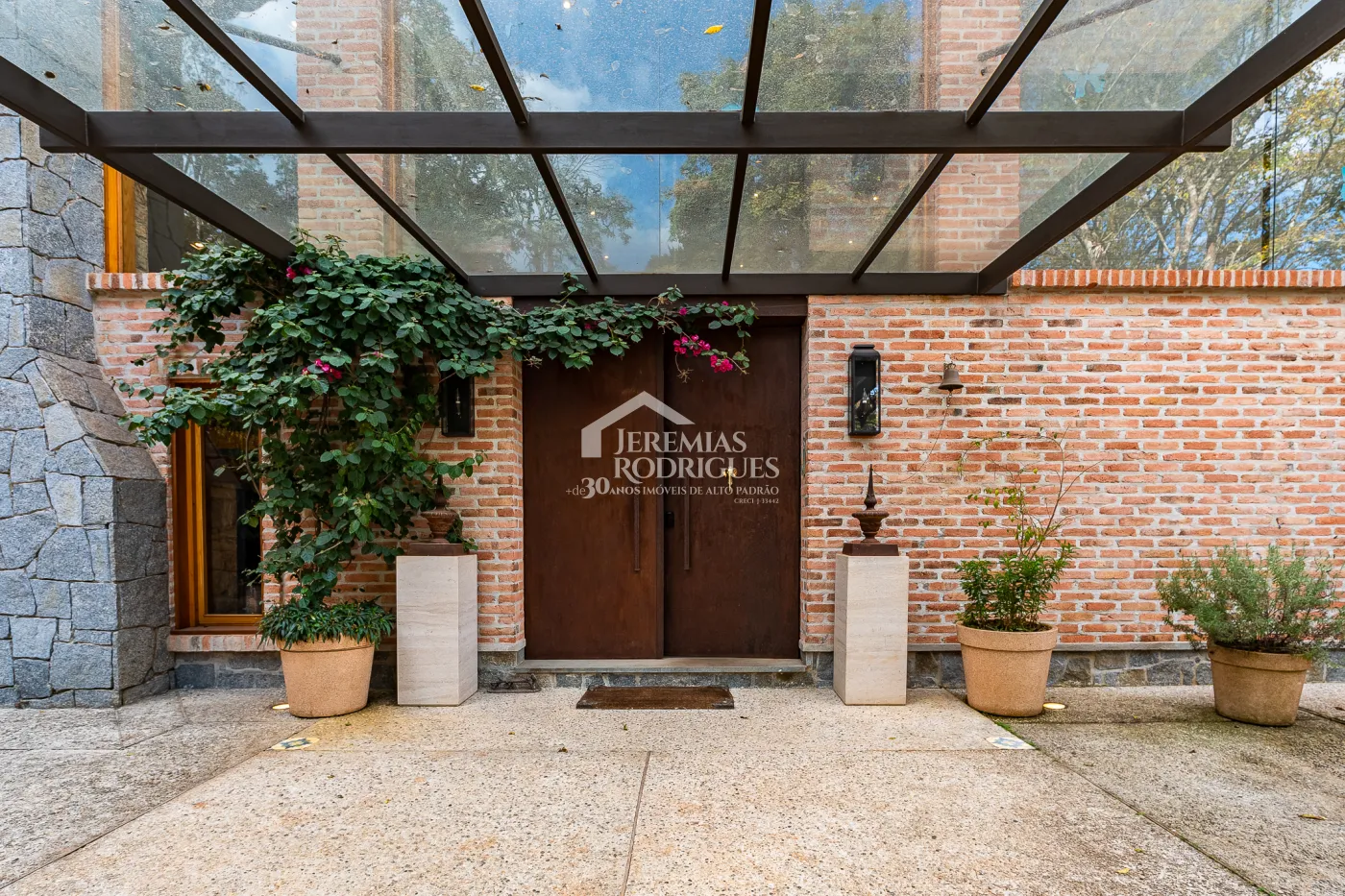 Casa com 7 suítes, 770 m² - Pedra do Fogo - Campos do Jordão/SP.