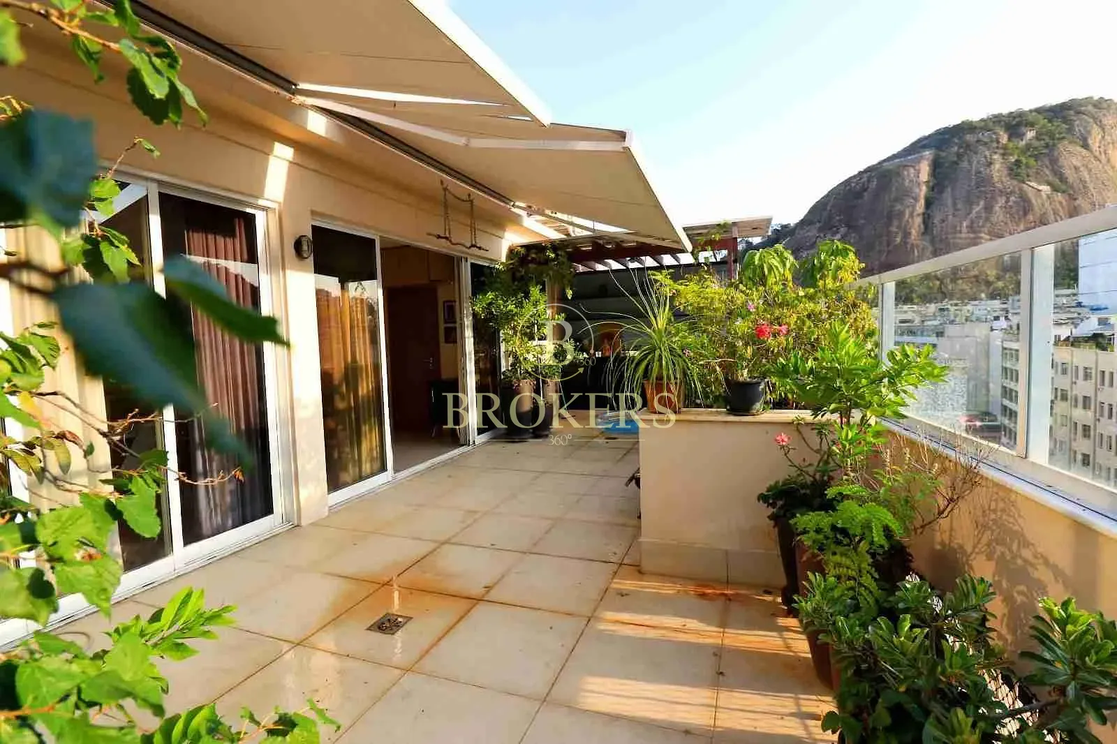 Cobertura modernizada à venda na Rua Barata Ribeiro - Copacabana. 4 quartos, terraço gourmet, vista — foto 5