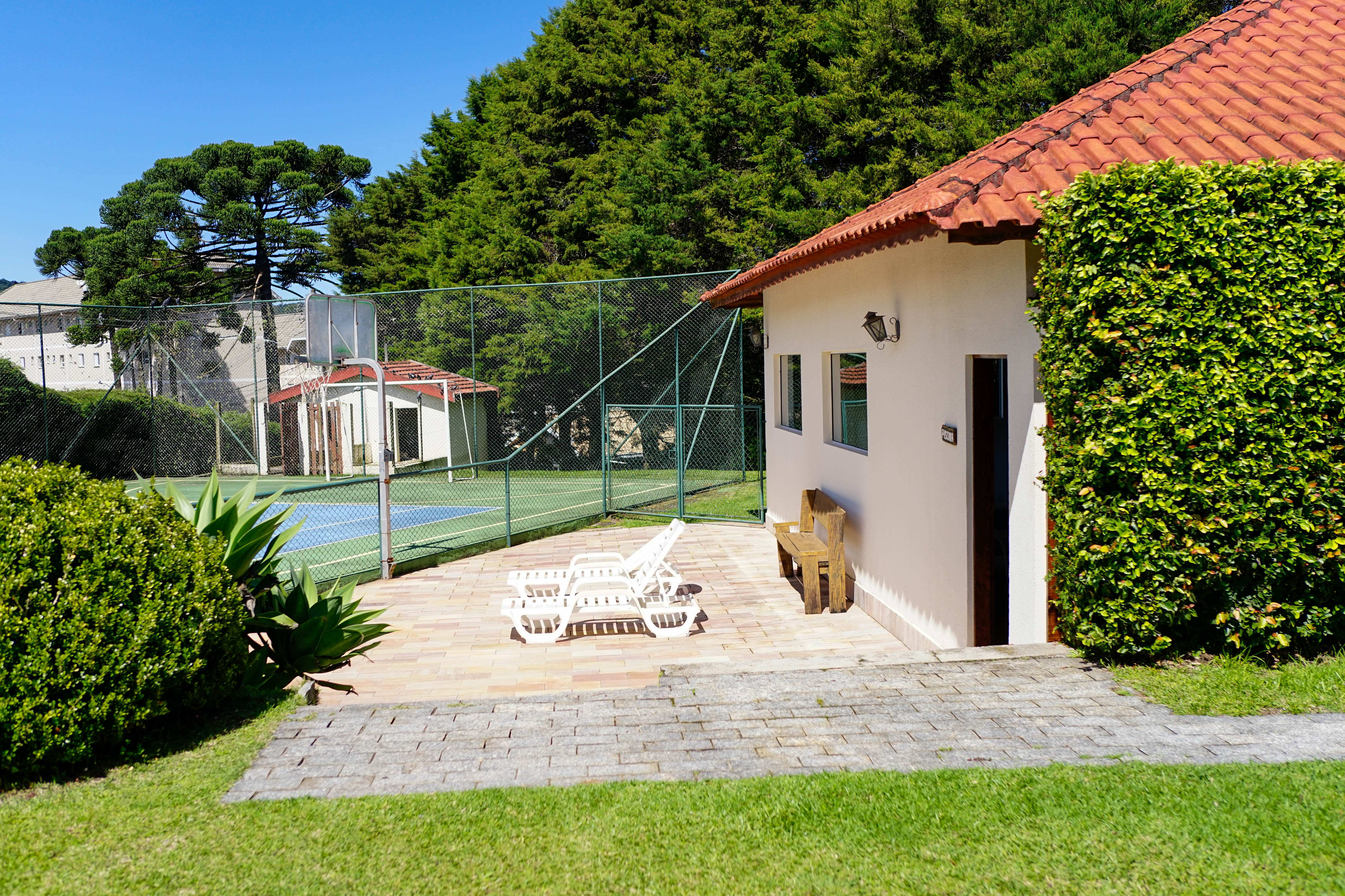 Pousada à venda com 6 suítes no bairro Vila Marinella em Campos do Jordão/SP.