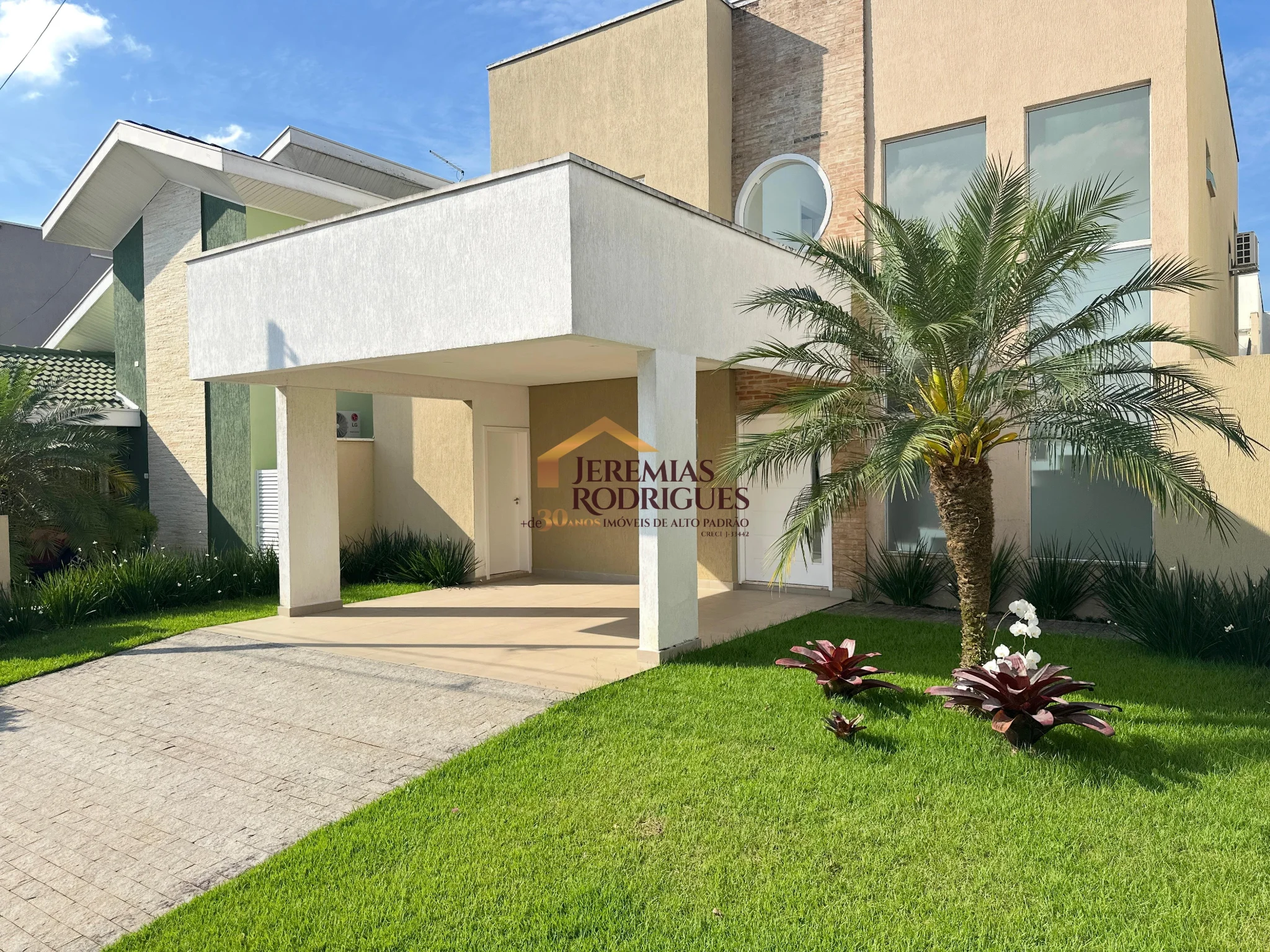 Casa para locação e venda no Condomínio Campos do Conde II Versailles em Tremembé/SP. — foto 1