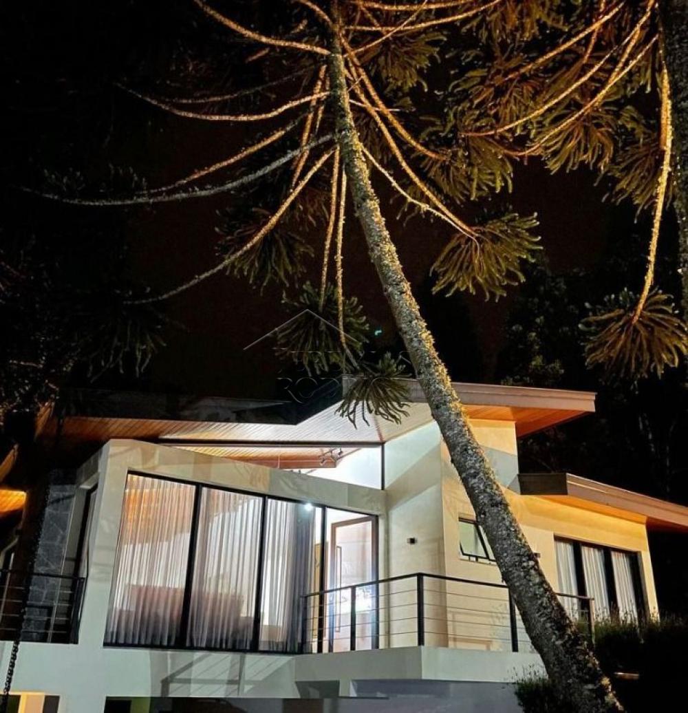 Linda Mansão em Campos do Jordão