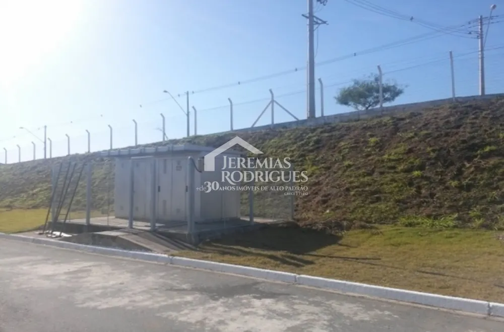 Excelente galpão padrão AA climatizado e com piso antiestático