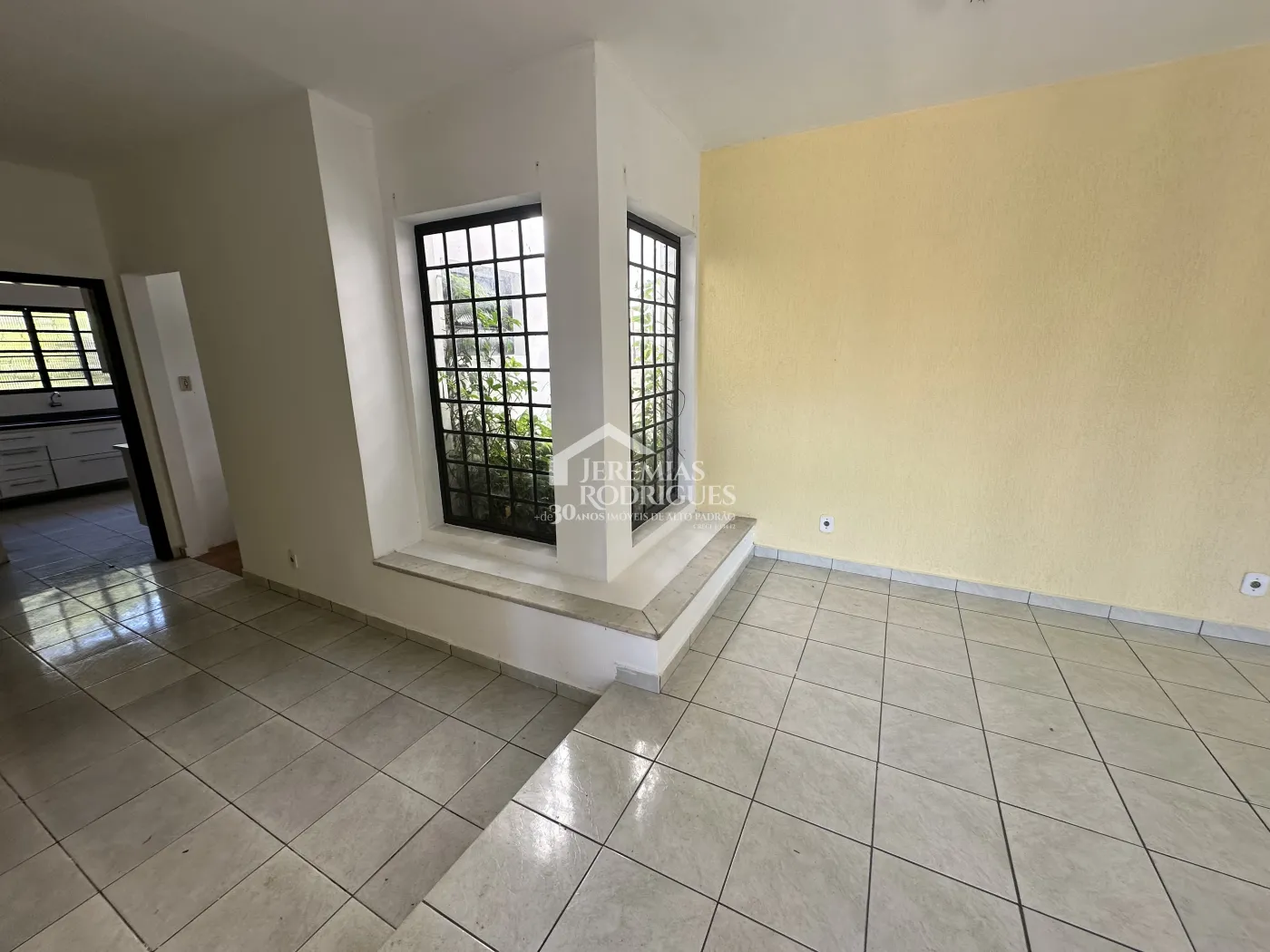 Casa para venda com 3 dormitórios no bairro Lessa em Pindamonhangaba/SP