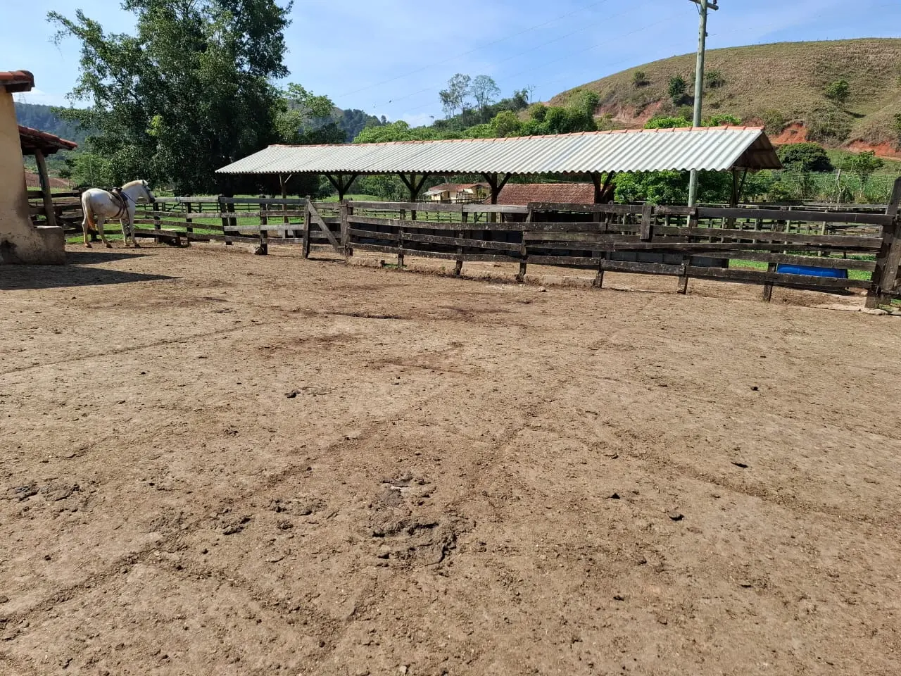 Fazenda à venda com 60 alqueires em Lorena/SP. 
