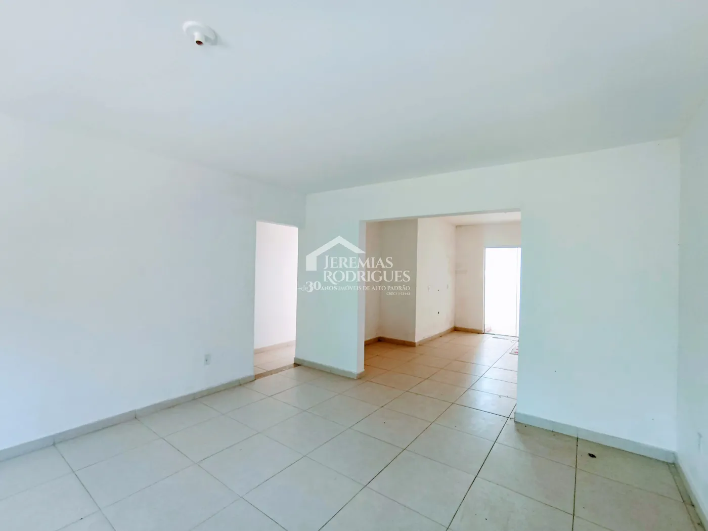 Prédio Comercial e Residencial com 720 m² no bairro Residencial Portal da Mantiqueira em Taubaté/SP