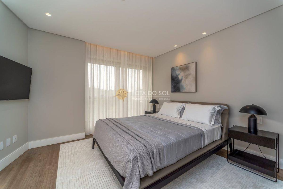 Yachthouse Apartamento Alto Padrão 4 Suítes no Centro de Balneário Camboriú SC