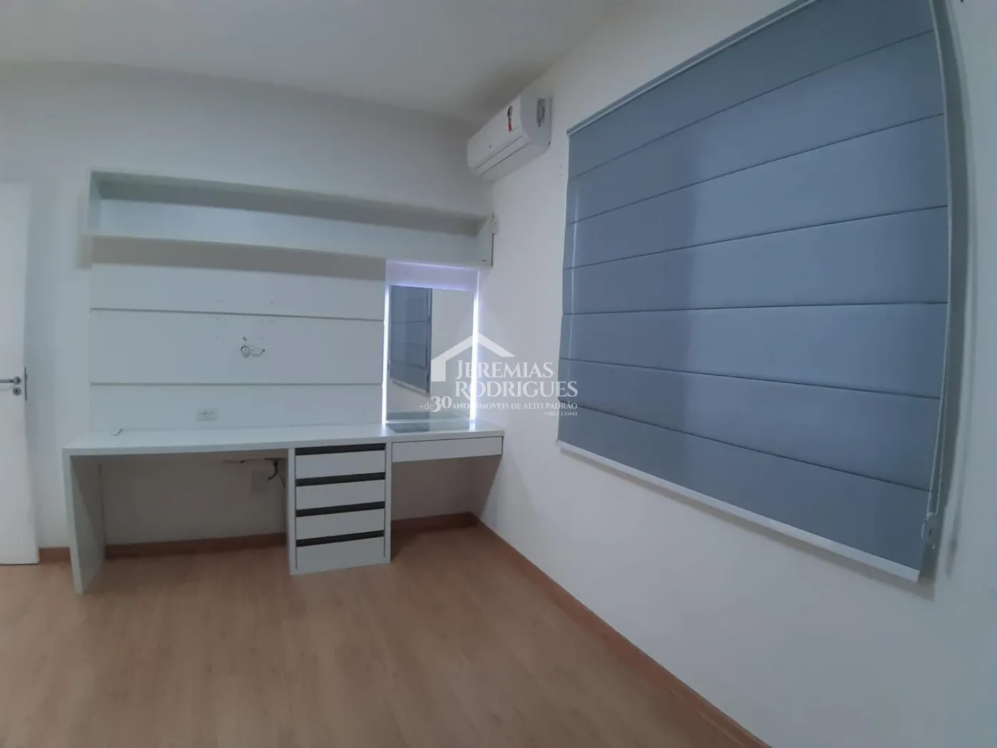 Casa com 3 dormitórios, 235 m² - Condomínio Campos do Conde I - Tremembé/SP.