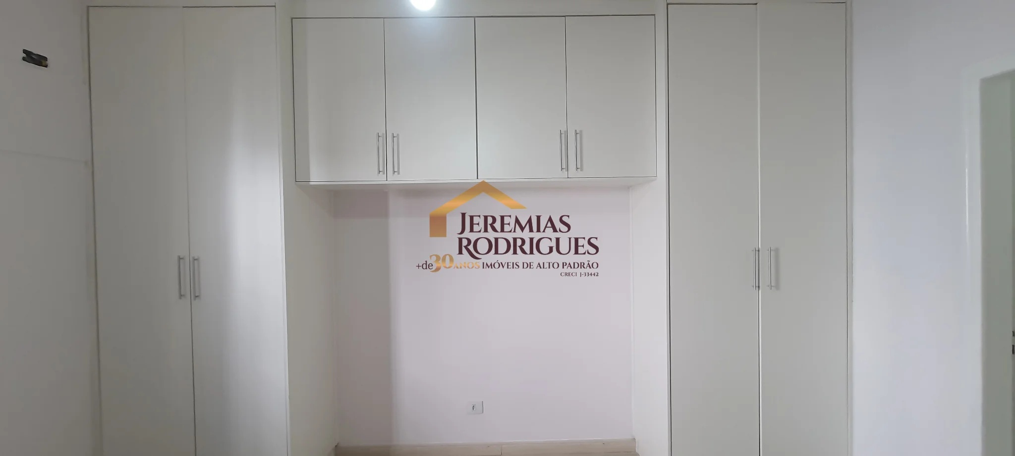 Casa á venda no Bairro Jardim Russi em Taubaté/SP. — foto 13