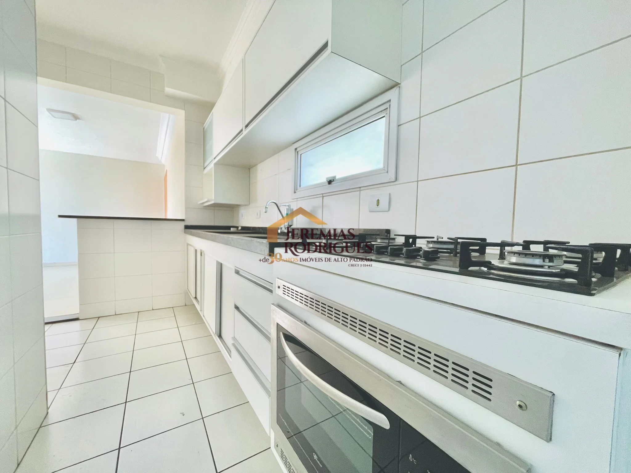 Apartamento para locação no Condomínio Varandas da Mantiqueira em Taubaté/SP.