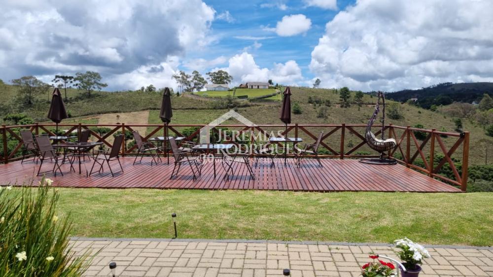Linda Pousada em Campos do Jordão com uma vista privilegiada