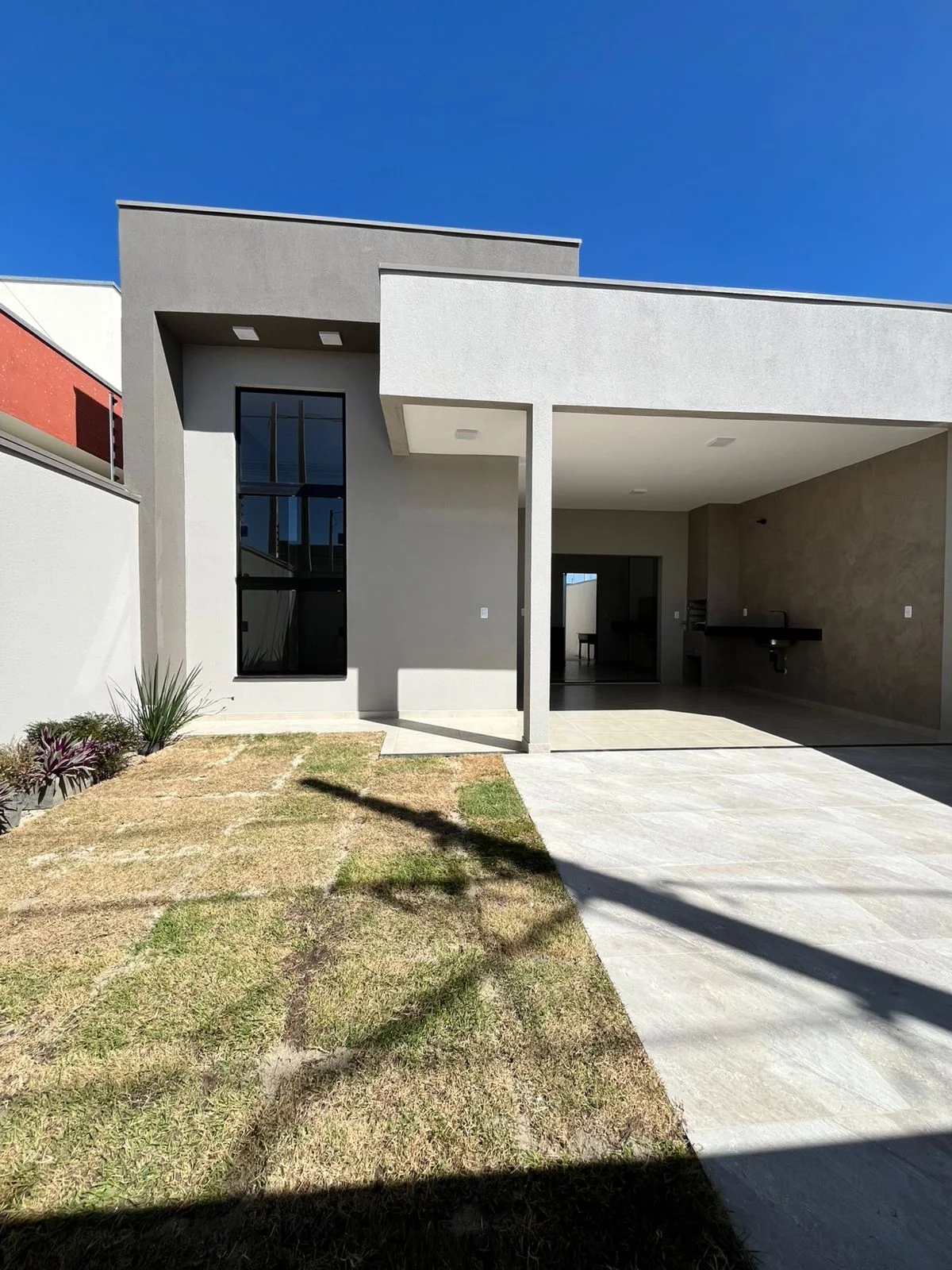 Casa à venda no Santa Clara – 3 quartos, suíte, área gourmet | Pindamonhangaba