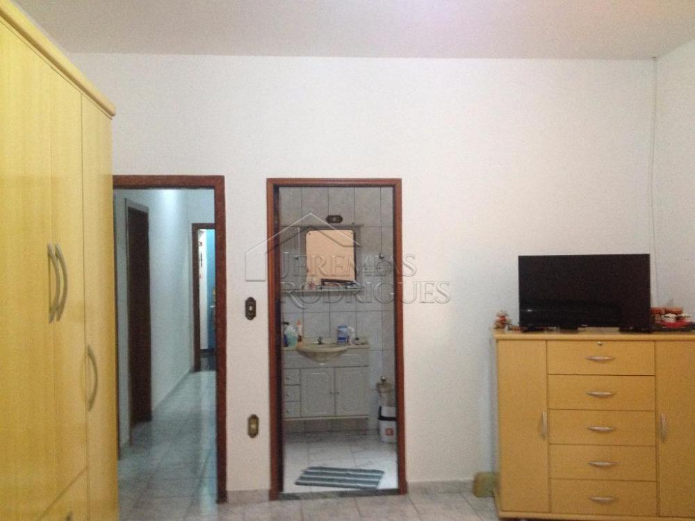 Casa à venda por R$ 1.000.000,00 - Pindamonhangaba/SP