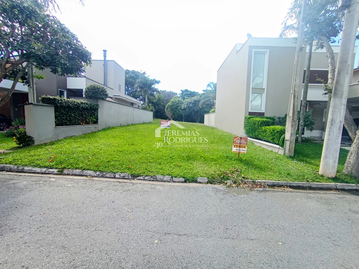 Terreno à venda com 307 m² no Condomínio Campos do Conde II em Tremembé/SP.