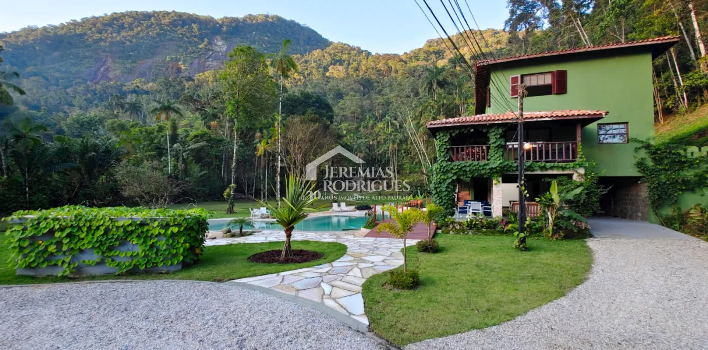 Casa com 3 dormitórios, 350 m² - Ubatumirim - Ubatuba/SP