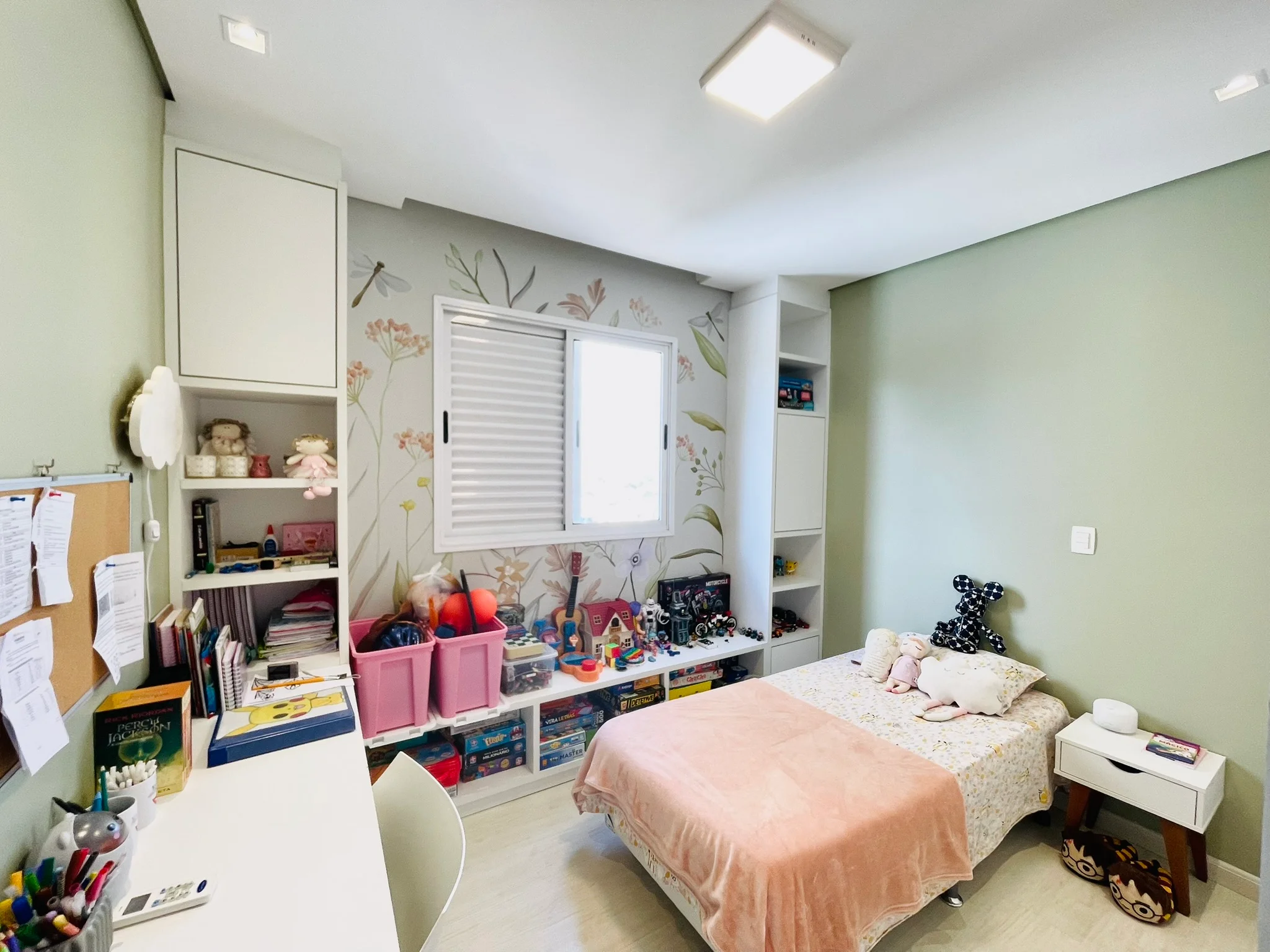 Apartamento à venda com 3 dormitórios, 130m² no Edifício Figueiras em Taubaté/SP