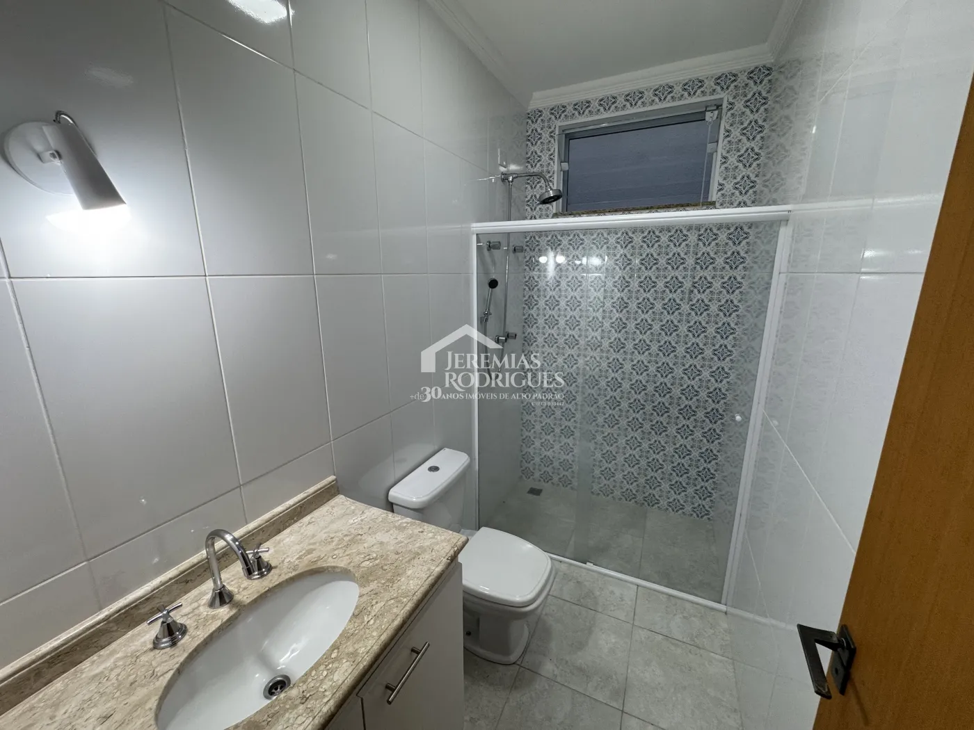 Casa para venda com 3 dormitórios no Condomínio Campos do Conde II Chamboard em Tremembé/SP