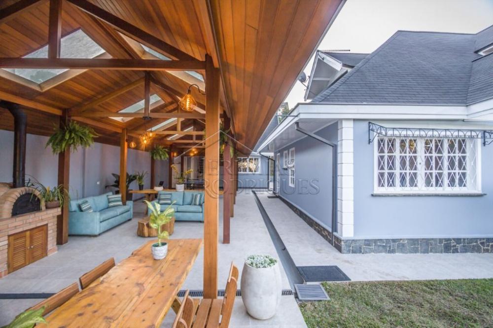 Casa à venda por R$ 3.200.000,00 - Campos do Jordão/SP