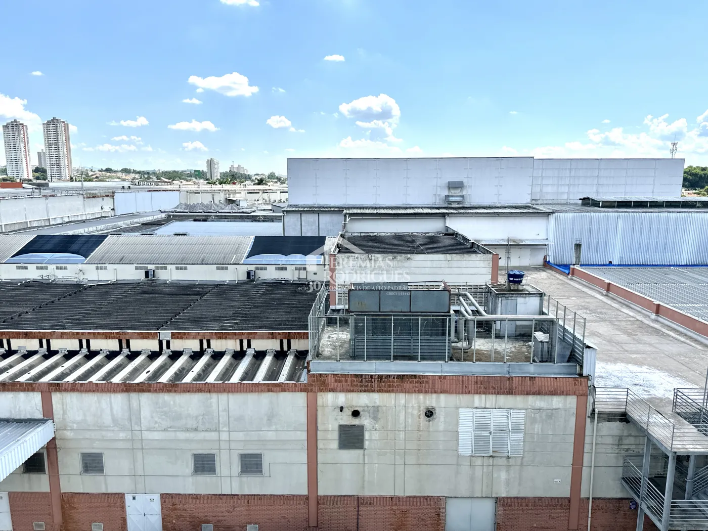 Apartamento com 3 dormitórios, 110 m² - Edifício Placere - Taubaté/SP