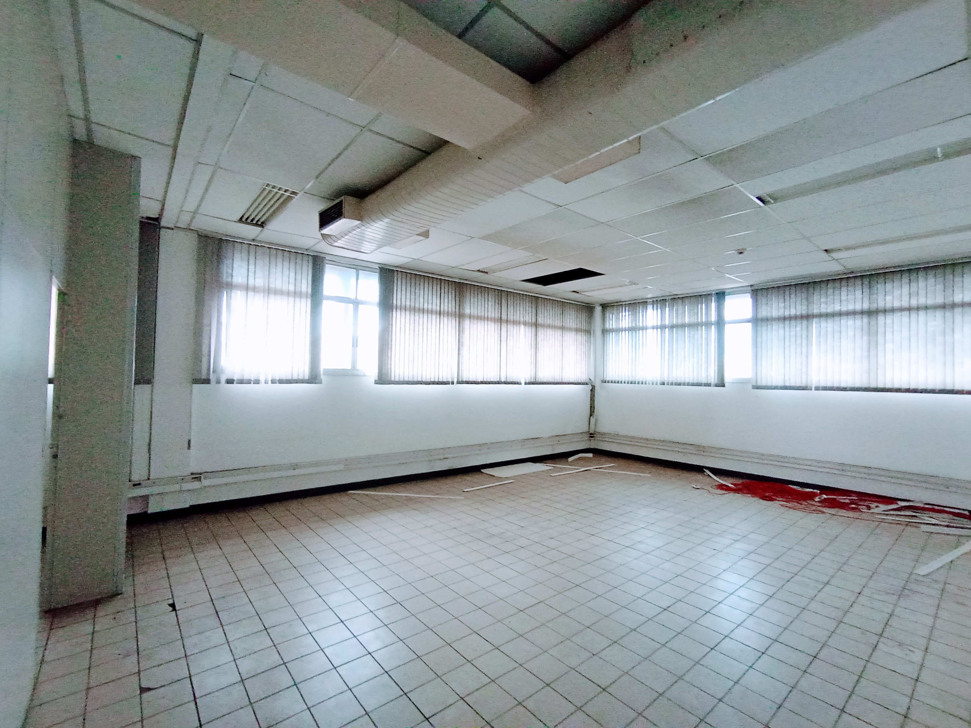 Prédio para venda e locação, 6.000 m² no bairro Jardim Independência em Taubaté/SP.