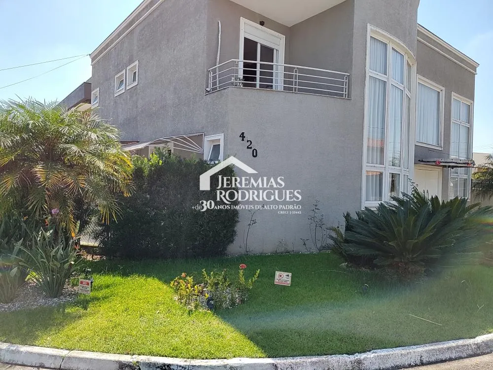 Casa com 3 quartos, 252 m²- Condomínio Campos do Conde Chamboard - Tremembé/SP