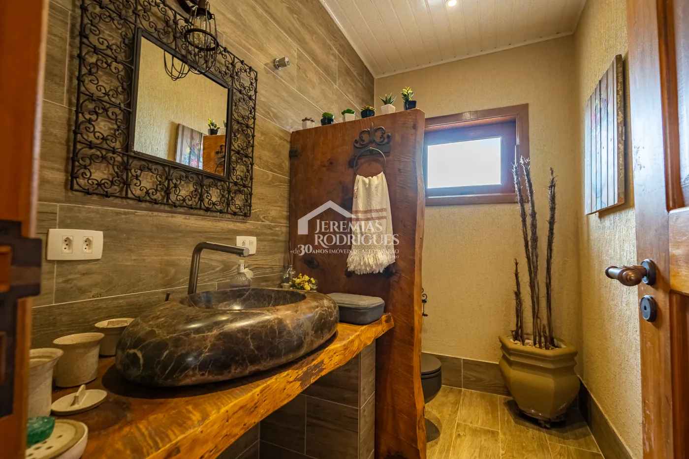 Fazenda com 2.904.000 m² - Sapucaí-Mirim - MG