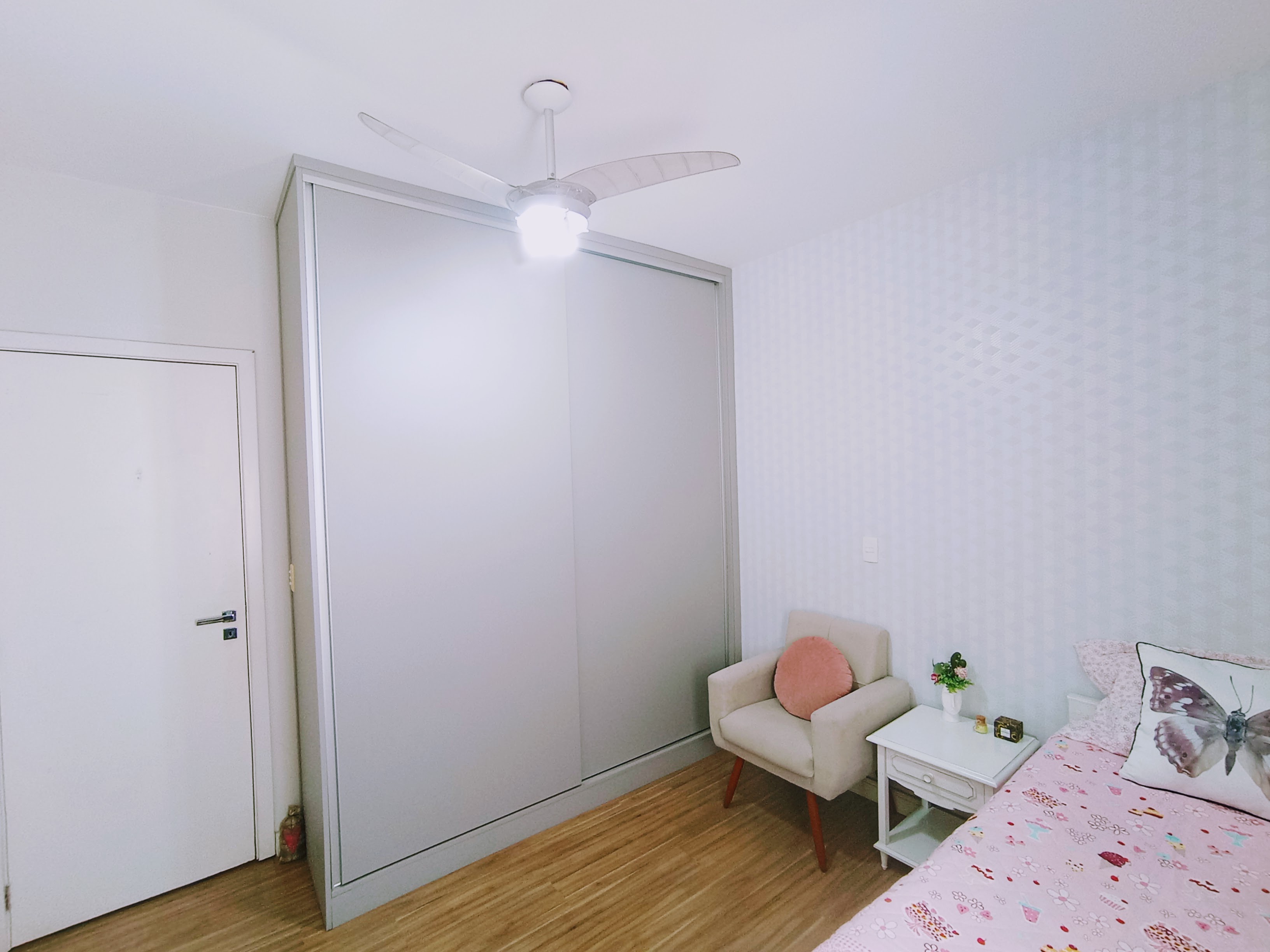 Apartamento à venda com 3 dormitórios, 150 m² no Edifício Jardim das Figueiras em Taubaté/SP