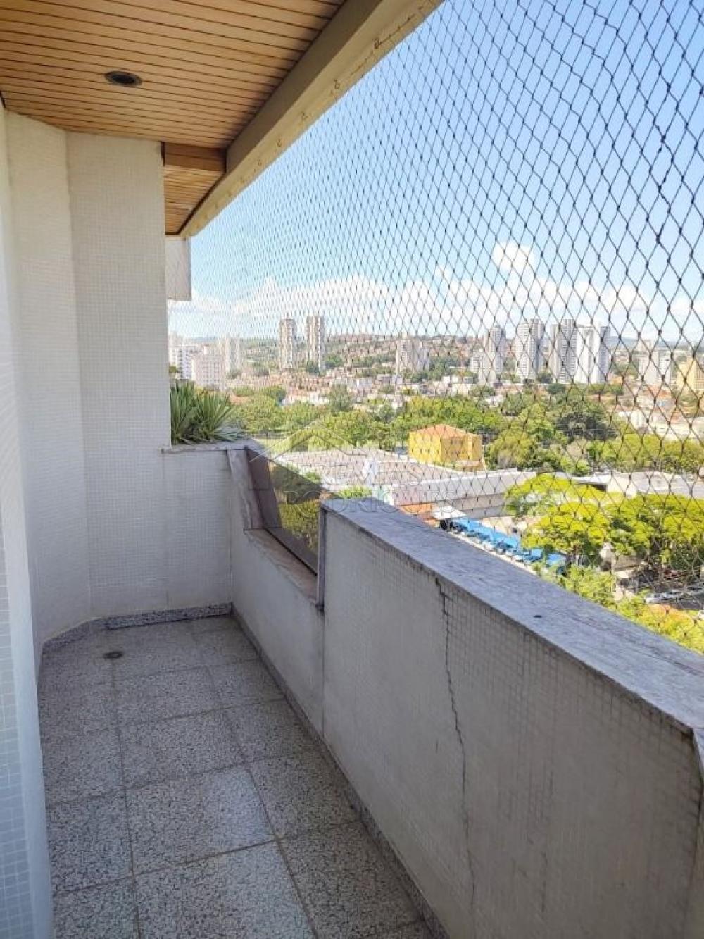 Apartamento para locação com 3 dormitórios, 256 m² no Edifício Plaza Alta em Taubaté/SP.