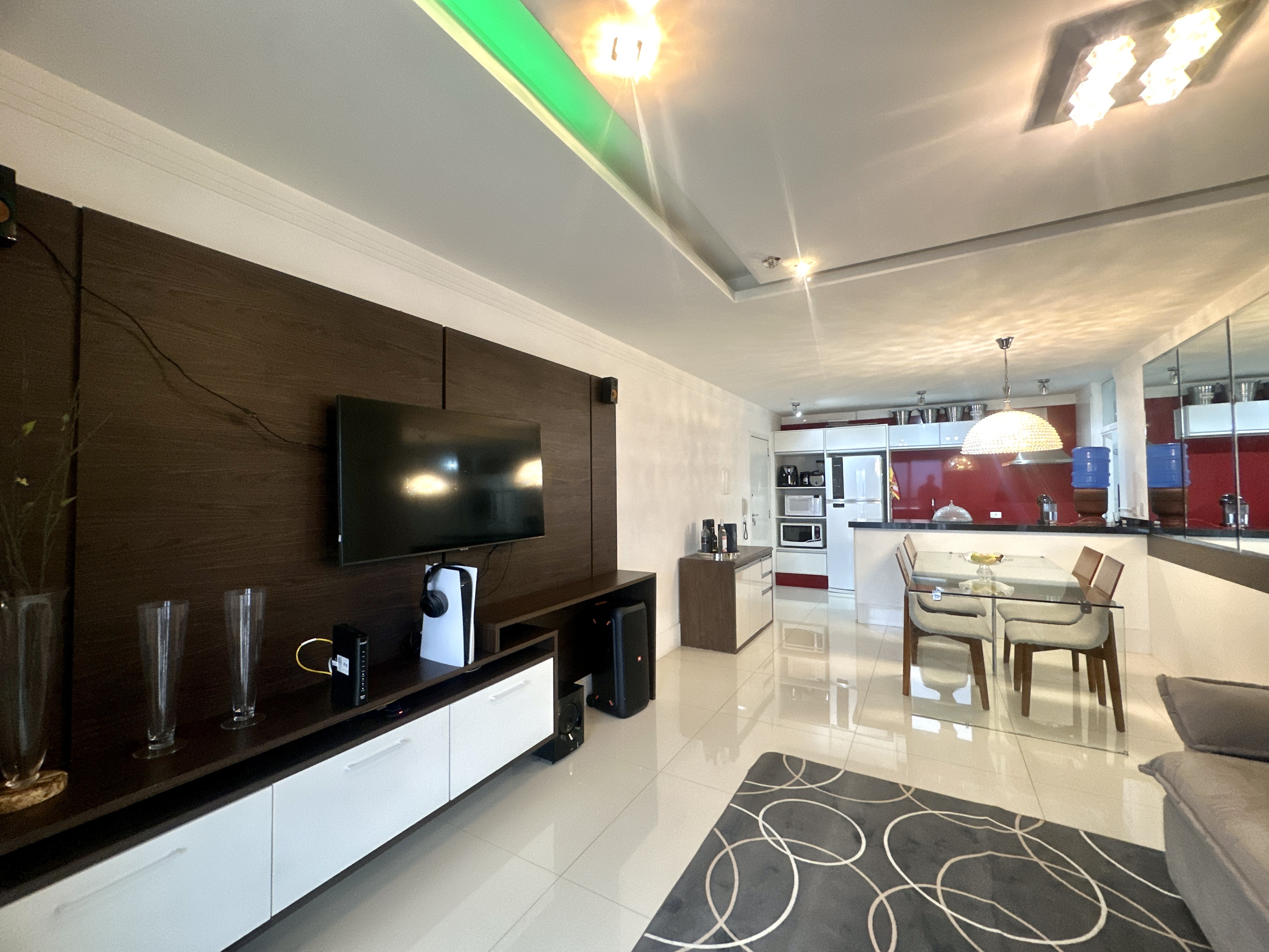 Apartamento à venda com 2 dormitórios, 82 m² no Condomínio Cyan Boulevard das Águas em Taubaté/SP.