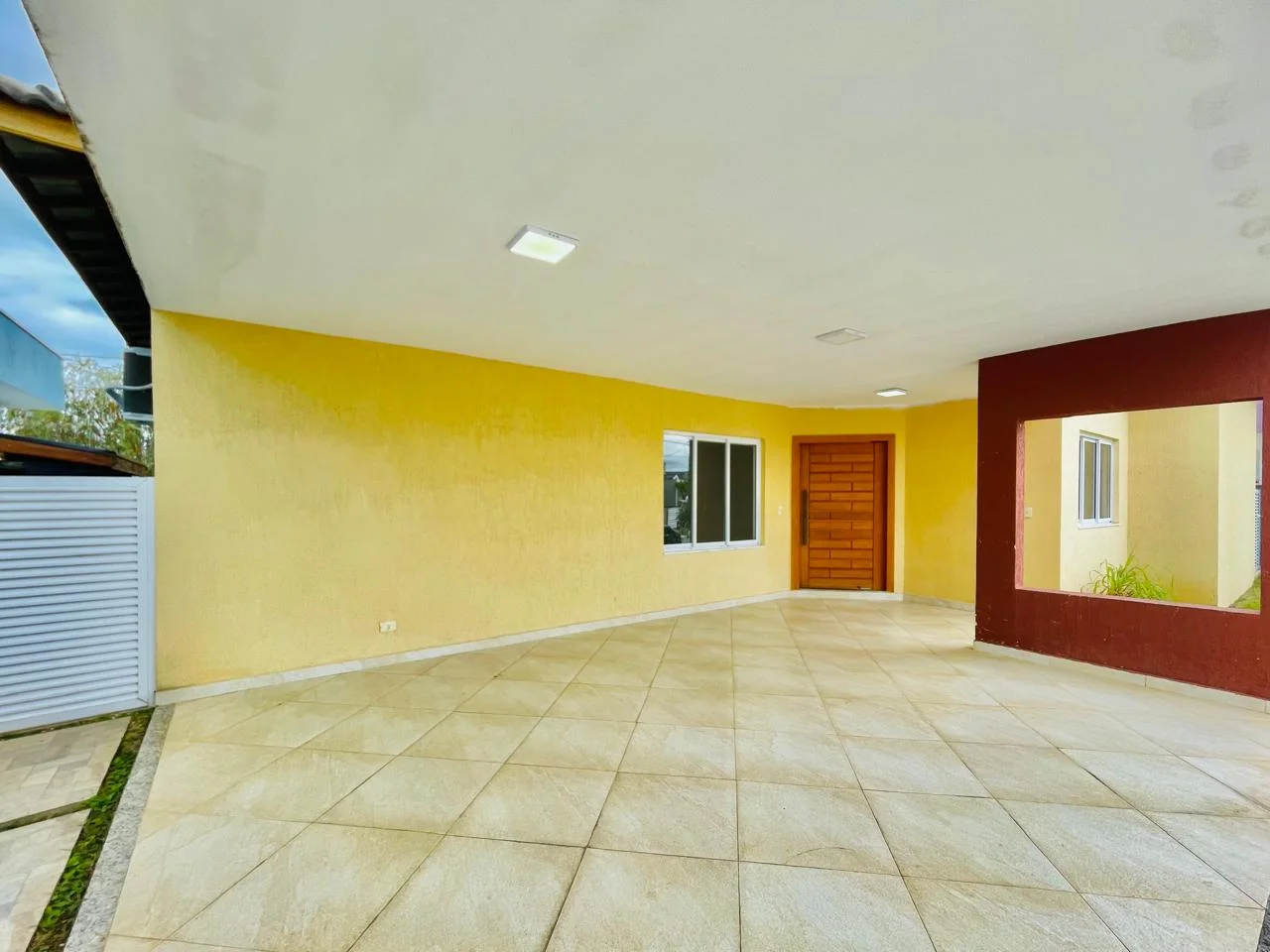 Casa para locação e venda no Condomínio Real Ville em Pindamonhangaba/SP.