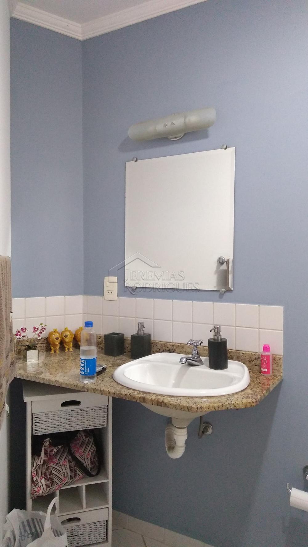 Casa à venda com 4 dormitórios no Condomínio Taubaté Village em Taubaté/SP. 