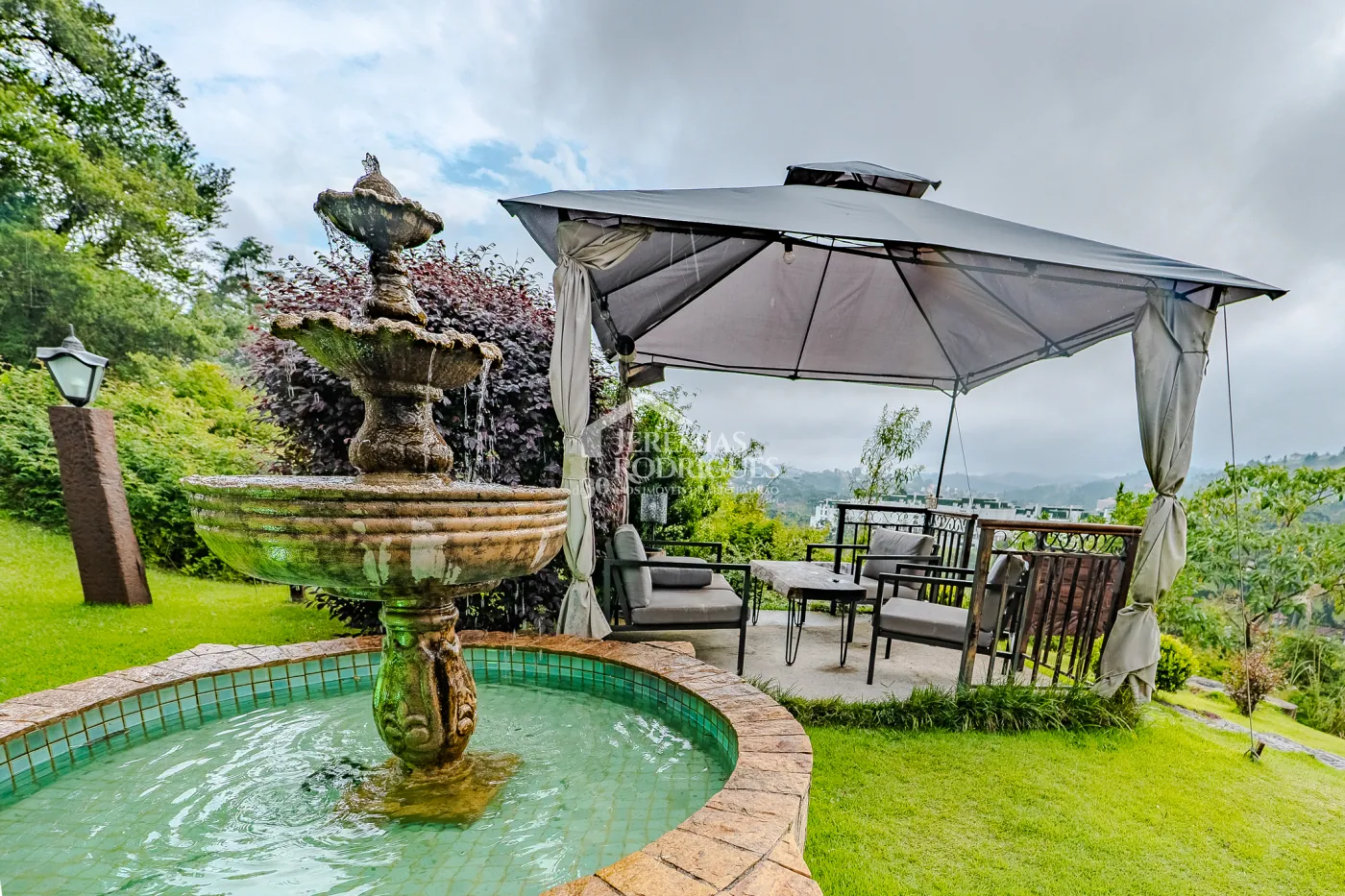 Pousada à venda com Exclusividade com 14 suítes no Casablanca Hotel Boutique em Campos do Jordão/SP