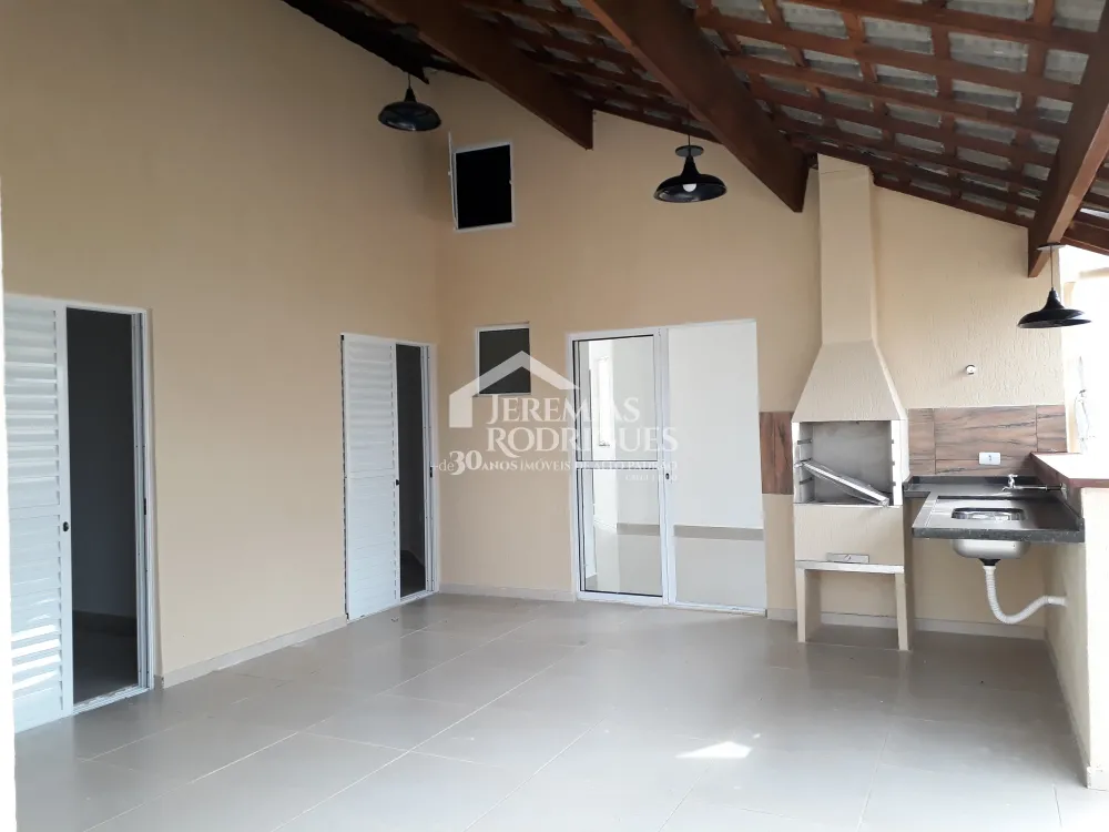 Casa à venda com 3 dormitórios no Condomínio Moema Ville em Pindamonhangaba/SP