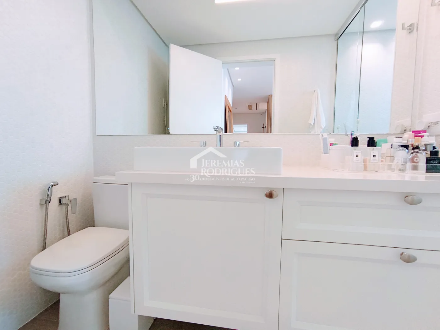Cobertura duplex à venda com 3 dormitórios, 182 m² no Edifício Vert Residence em Taubaté/SP