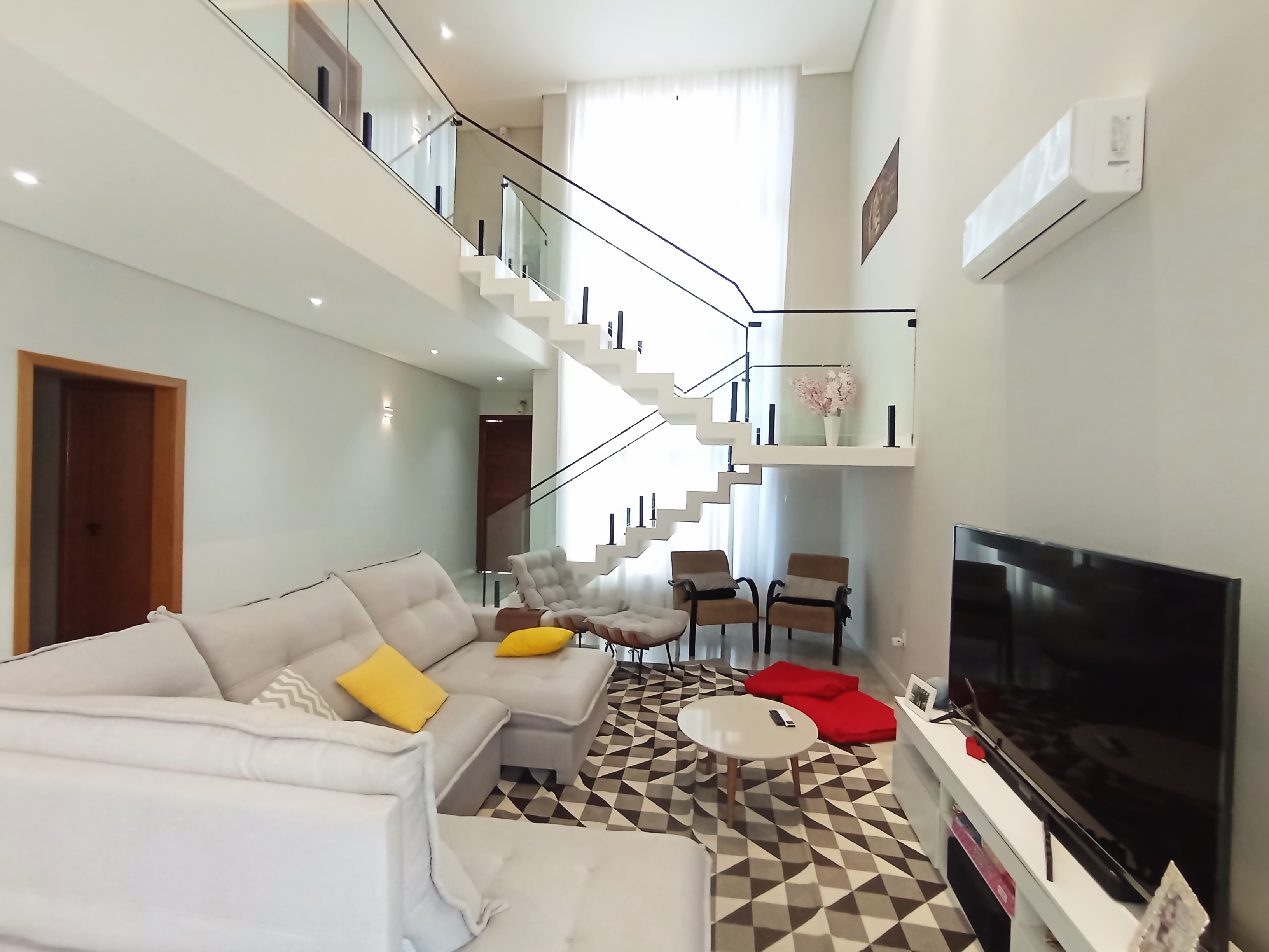 Casa à venda com 4 dormitórios no Condomínio Cyrela Landscape em Taubaté/SP.