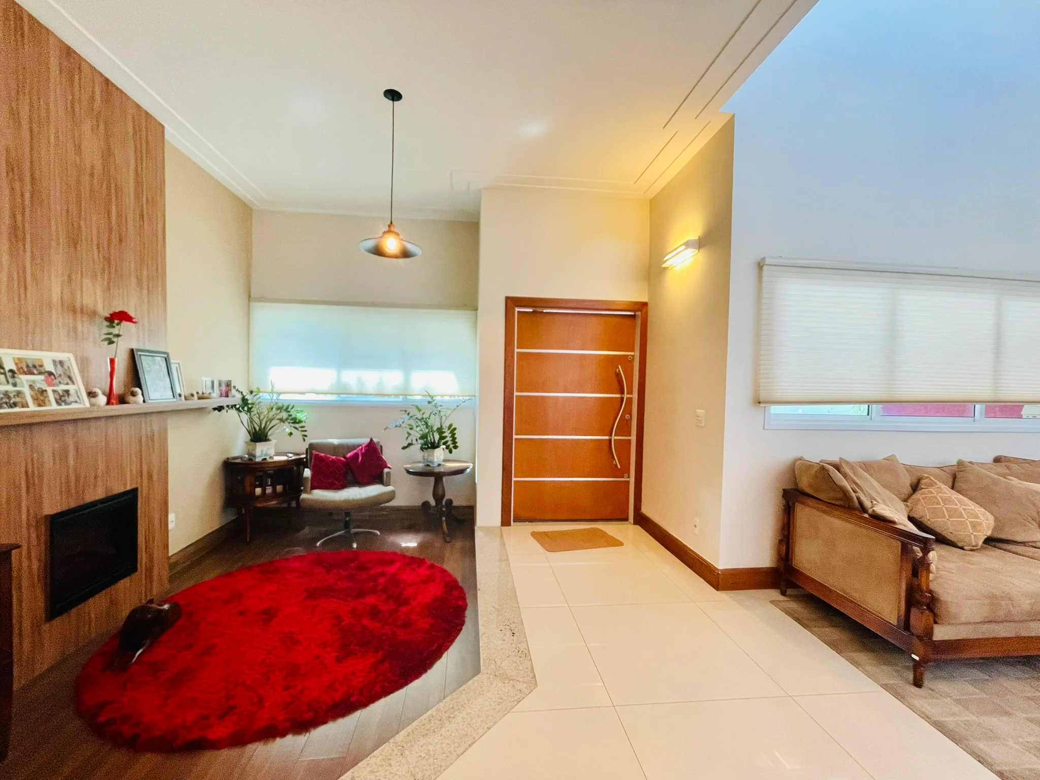 Casa à venda com 4 dormitórios no Condomínio Campos do Conde II em Tremembé/SP.