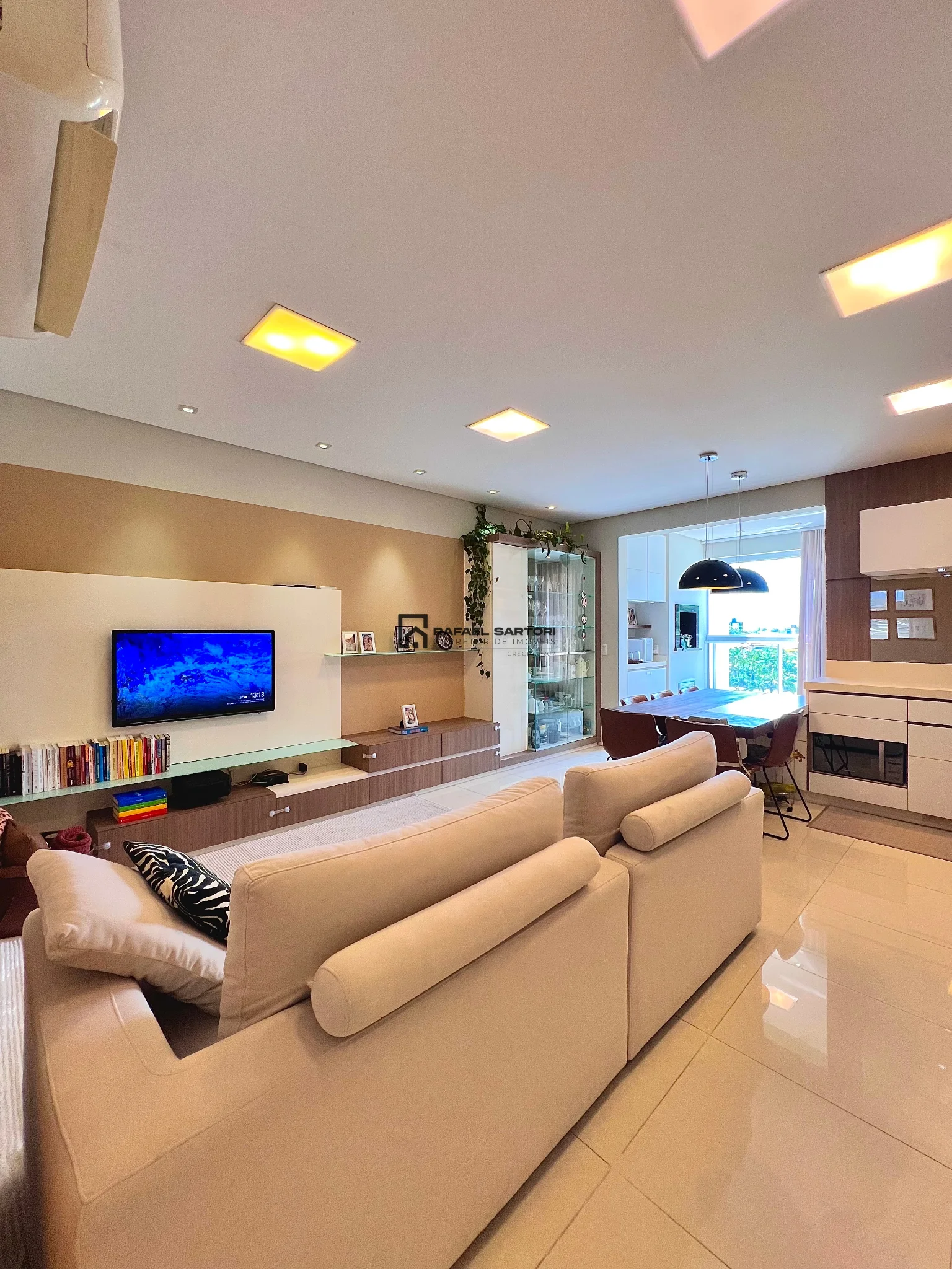 APARTAMENTO MOBILIADO NA DIVISA COM O CENTRO