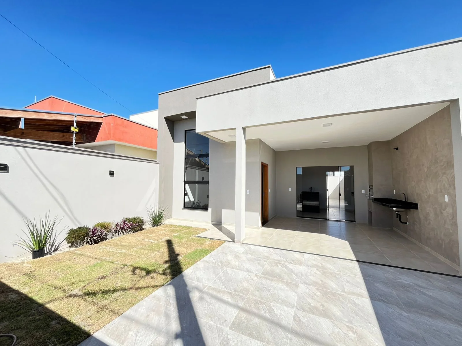 Casa à venda no Santa Clara – 3 quartos, suíte, área gourmet | Pindamonhangaba