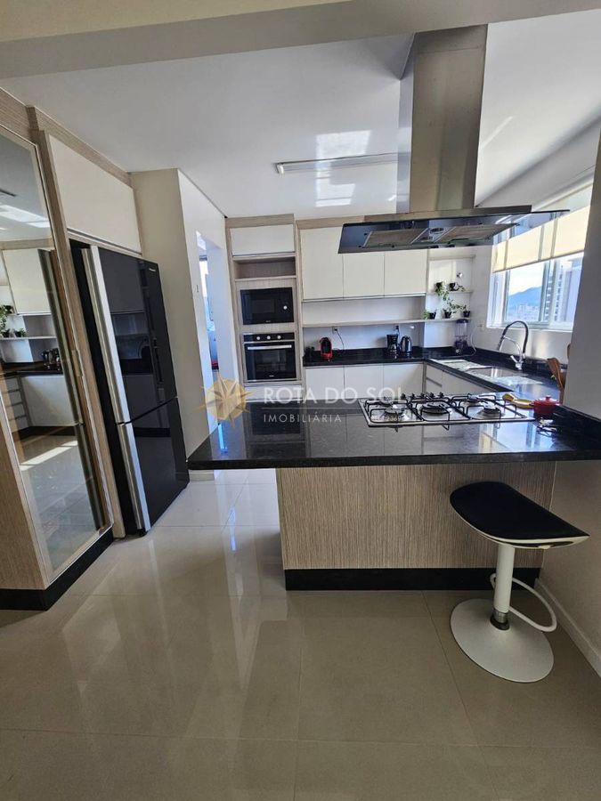 Residencial Diamante Cobertura Duplex 4 Suítes e 2 Vagas em Meia Praia Itapema SC — foto 4