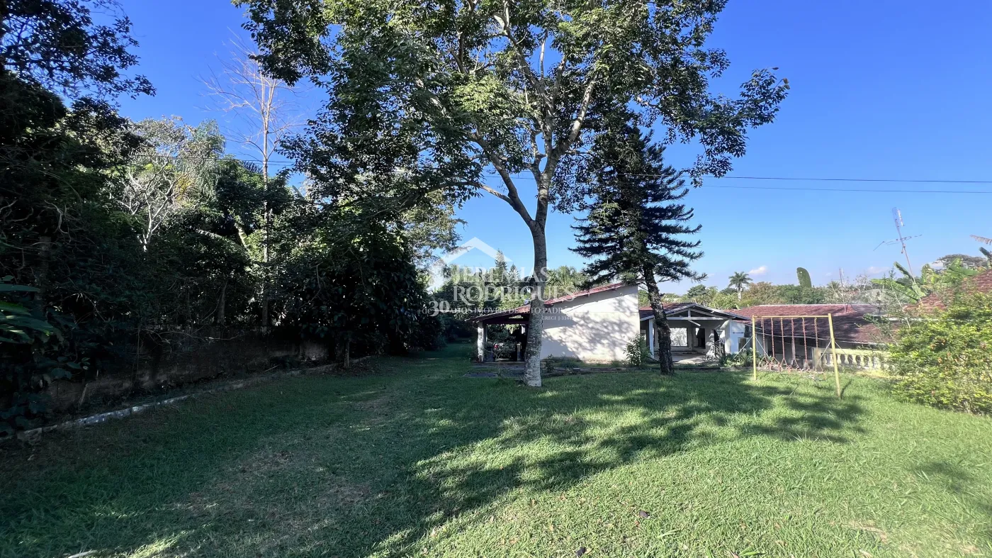 Chácara com 12 dormitórios, 900 m² - Guedes - Tremembé/SP