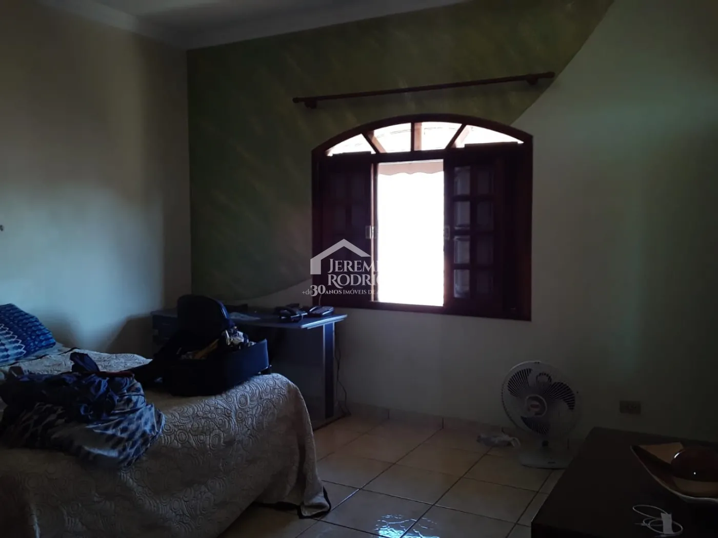 Casa sobradada à venda com 3 dormitórios no bairro Jardim Morumby em Taubaté/SP