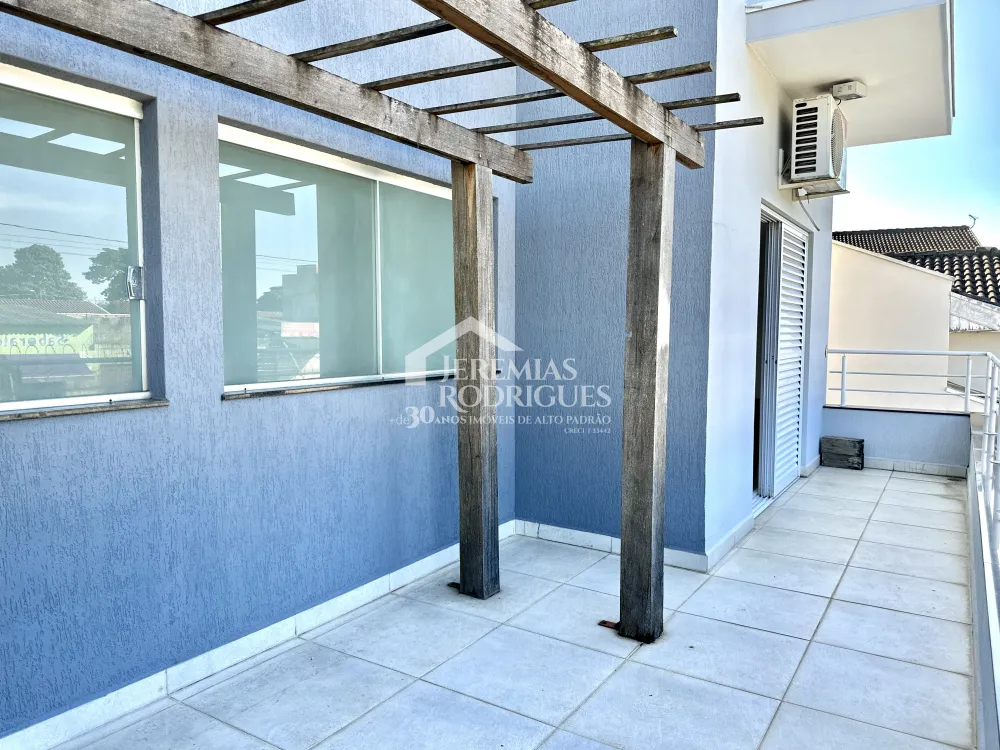 Casa mobiliada para locação no Condomínio Campos do Conde I em Tremembé/SP. 