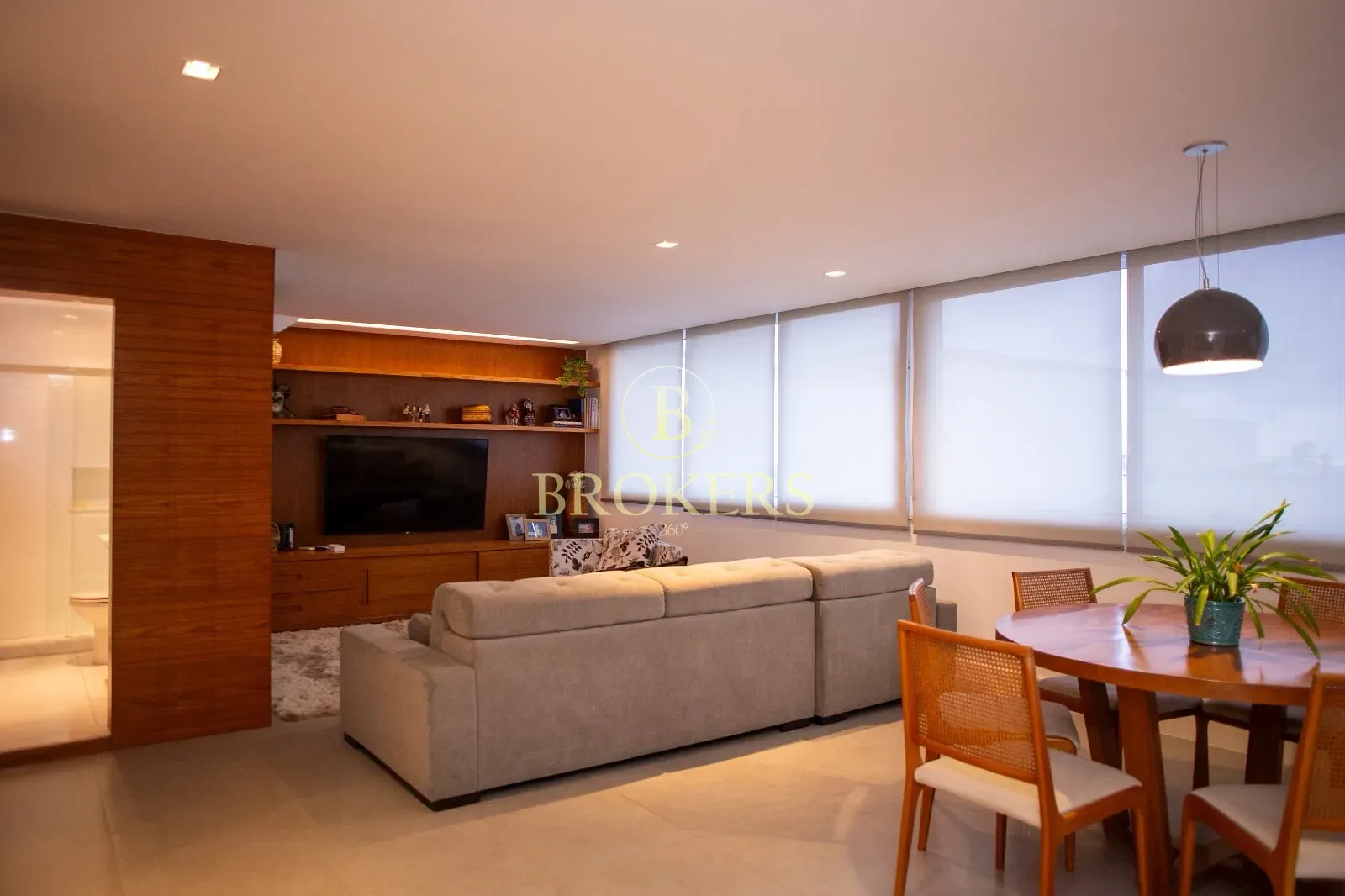 Cobertura duplex exclusivo de 426m² á venda entre ipanema e copacabana com vista parcial mar e plan