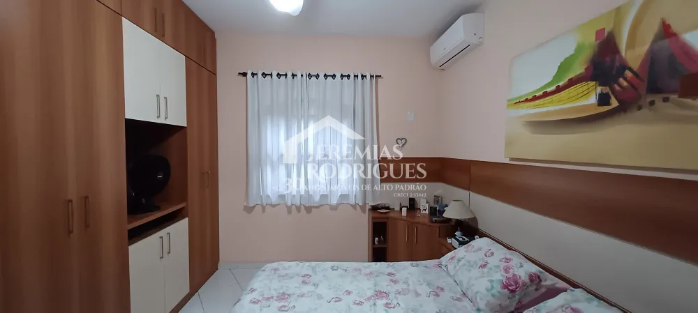 Casa com 3 dormitórios, 233 m² - Santana - Pindamonhangaba/SP