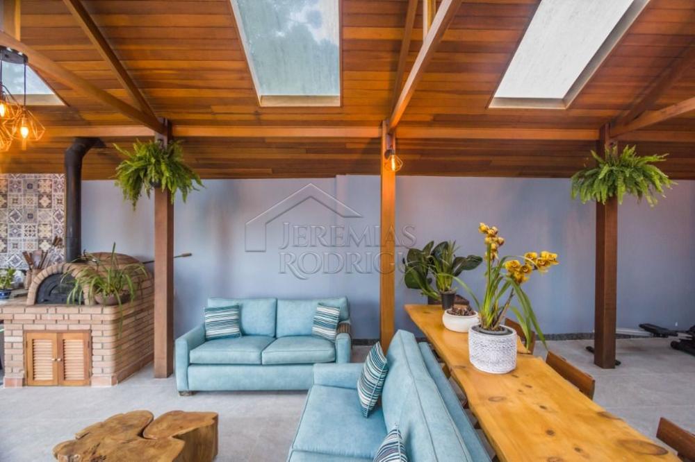 Casa à venda por R$ 3.200.000,00 - Campos do Jordão/SP