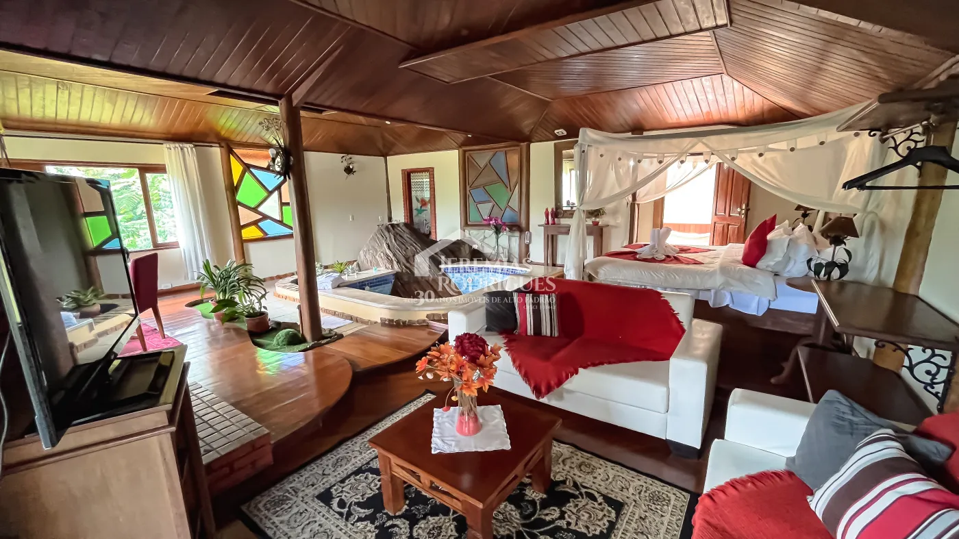 Pousada com 900 m² - Visconde de Mauá/RJ