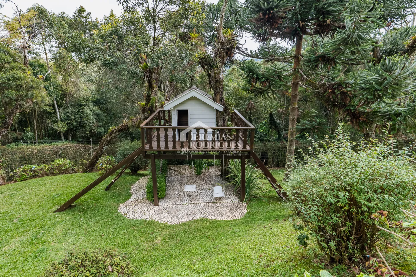 Casa com 4 dormitórios, 450 m² - Atalaia - Campos do Jordão/SP