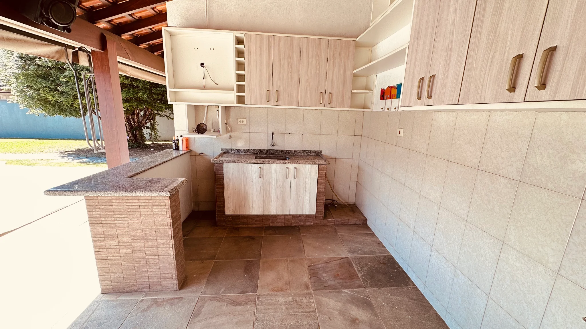 Casa com 6 dormitórios para locação no Condomínio Village Paineiras em Pindamonhangaba/SP