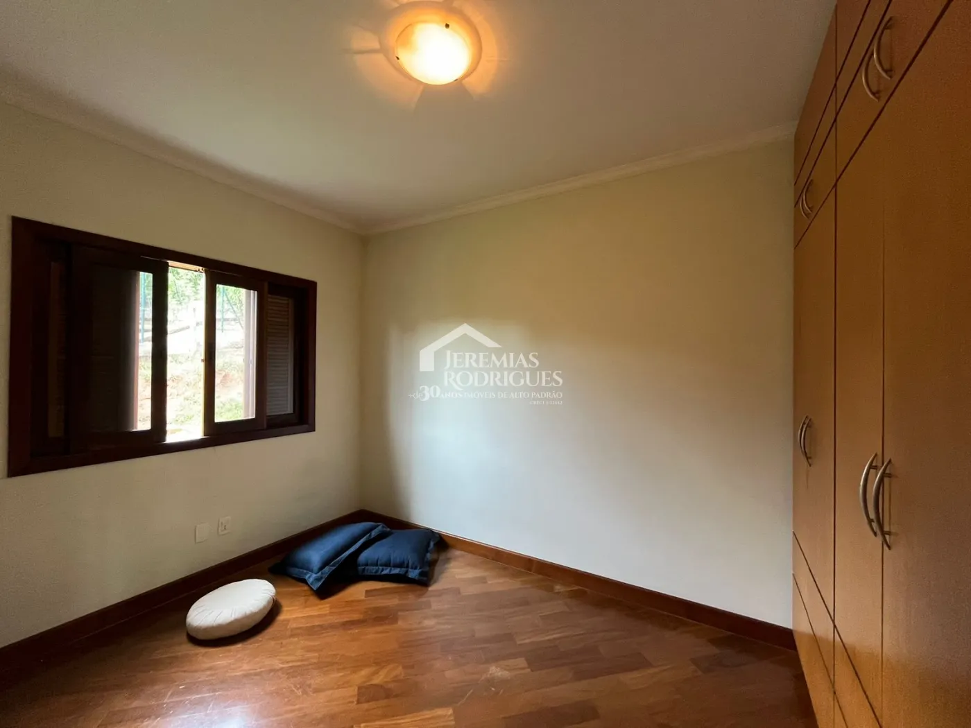 Casa com 4 dormitórios, 421 m² - Condomínio Chácaras Cataguá - Taubaté/SP.