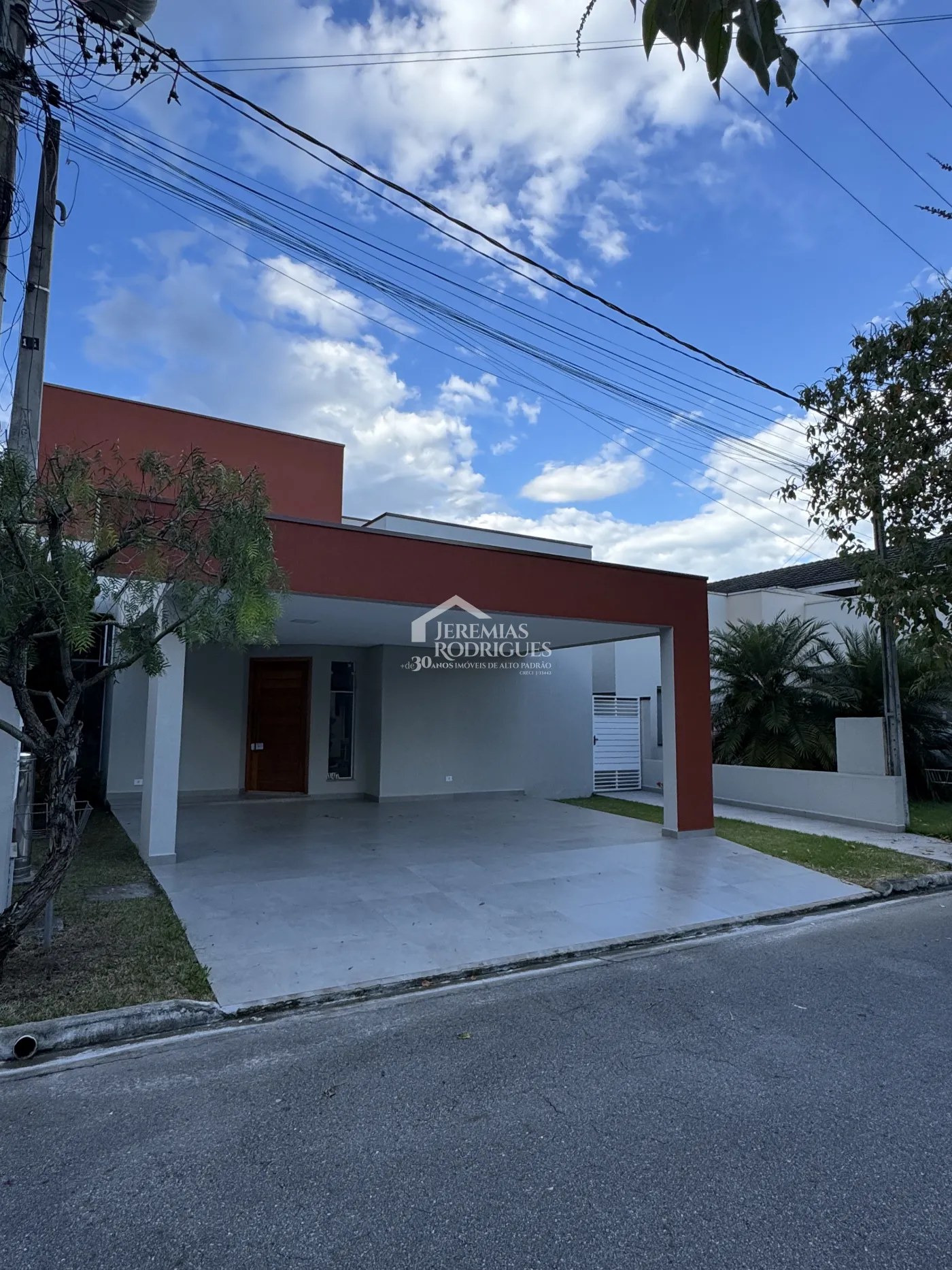 Casa para venda com 3 dormitórios no Condomínio Campos do Conde II Chamboard em Tremembé/SP